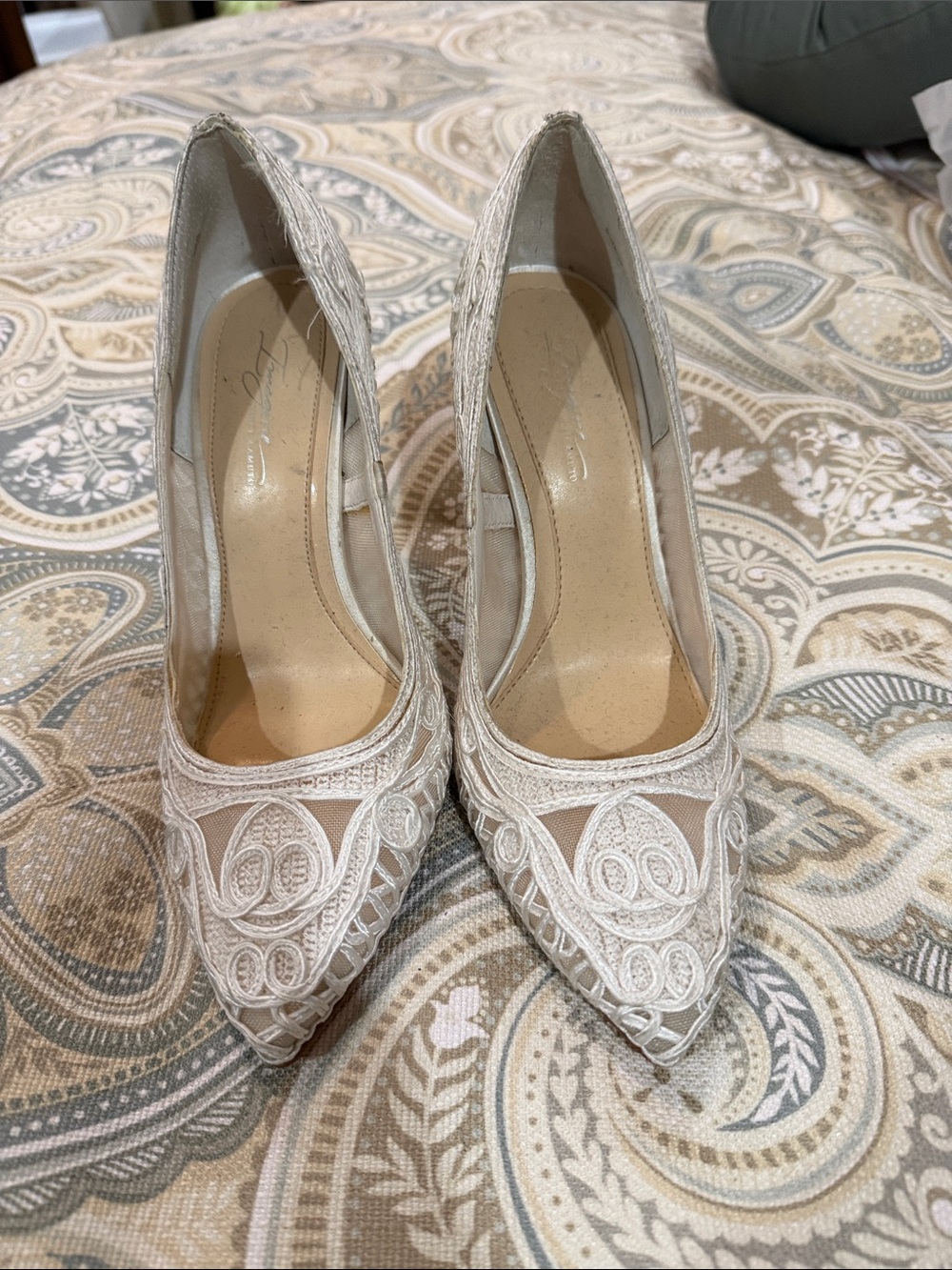 Vince Camuto Ivory Lace Pointed-Toe Pumps